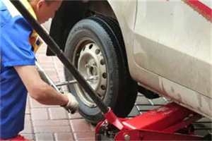 龙湖附近拖车24小时服务热线电话